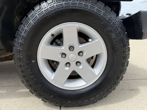 Used 2009 Jeep Wrangler X AWD/4WD image 10