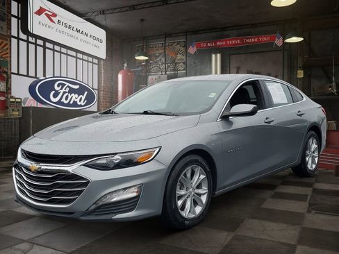 Used 2024 Chevrolet Malibu LT image 1