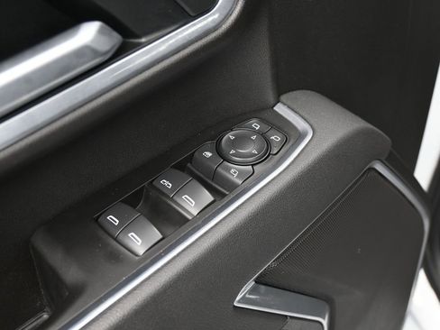 Used 2025 Chevrolet Silverado 2500 LT w/ Trail Boss Package image 17