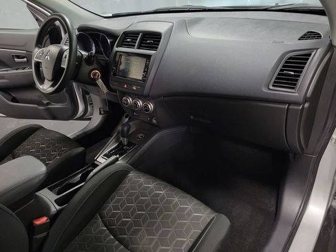 Used 2024 Mitsubishi Outlander Sport ES AWD/4WD image 31