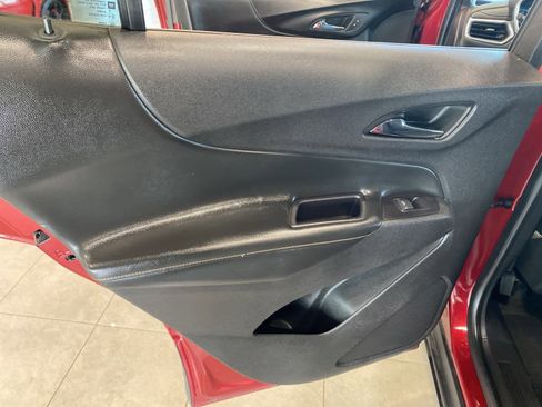 Used 2018 Chevrolet Equinox Premier image 28