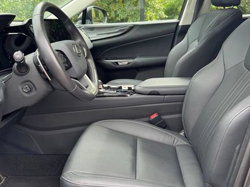 Used 2026 Lexus NX 350h AWD w/ Cold Area Package image 9
