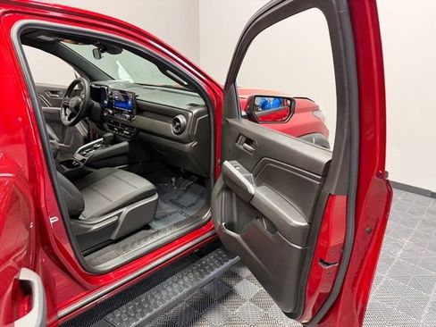 Used 2024 Chevrolet Colorado Trail Boss w/ Advanced Trailering Package AWD/4WD image 21