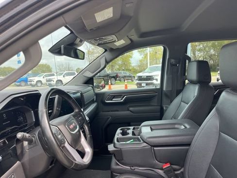 Used 2024 GMC Sierra 1500 SLT RWD image 14