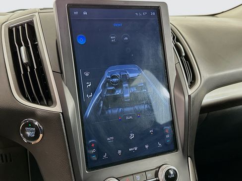 Used 2023 Ford Edge SEL image 23