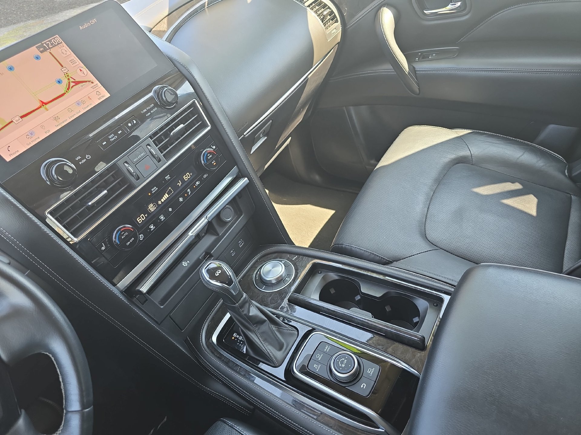 Used 2024 INFINITI QX80 Luxe AWD/4WD image 25