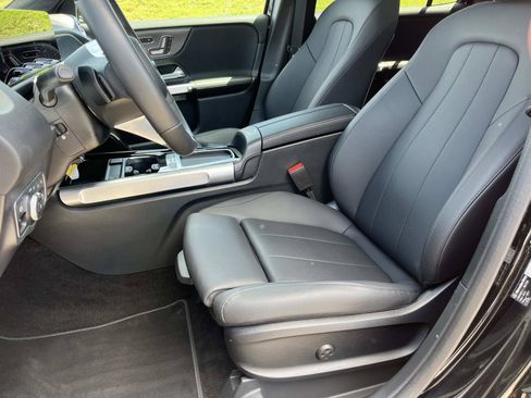 Used 2026 Mercedes-Benz GLB 250 image 22
