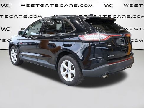 Used 2017 Ford Edge SE image 5