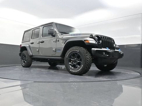 Used 2023 Jeep Wrangler Unlimited w/ Cold Weather Group AWD/4WD image 20
