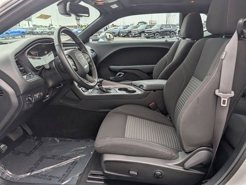 Used 2023 Dodge Challenger SXT w/ Blacktop Package AWD/4WD image 13