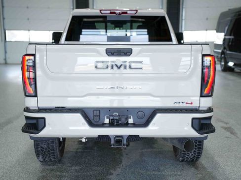 Used 2026 GMC Sierra 2500 AT4 w/ AT4 Premium Plus Package image 6