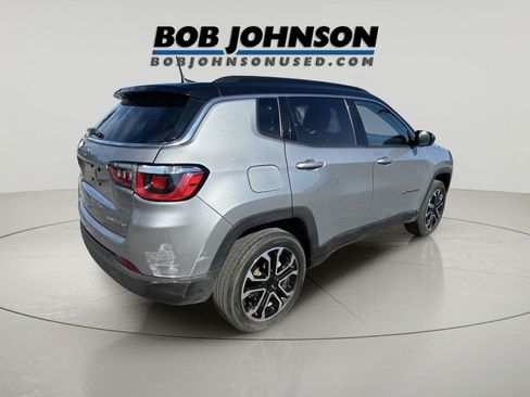 Used 2022 Jeep Compass Limited AWD/4WD image 3