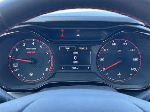 Used 2025 Chevrolet Trax RS w/ Driver Confidence Package image 24