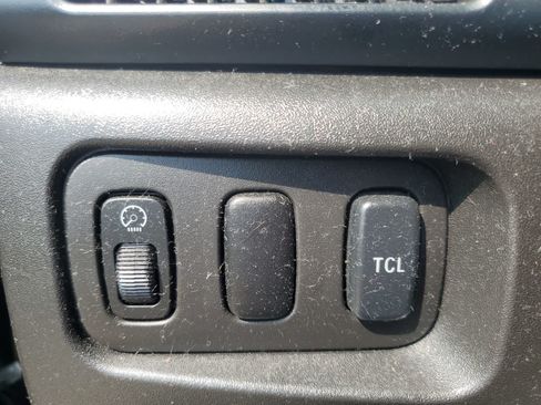Used 2008 Mitsubishi Endeavor LS FWD image 19