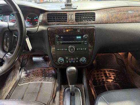 Used 2013 Chevrolet Impala LTZ image 20