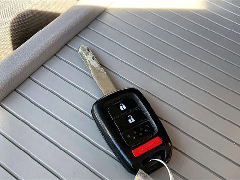 Used 2014 Honda CR-V LX image 14