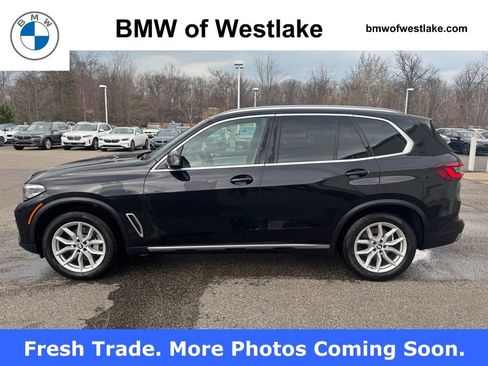 Used 2023 BMW X5 xDrive40i w/ Premium Package image 2