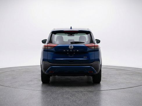 Used 2025 Nissan Rogue SV image 7