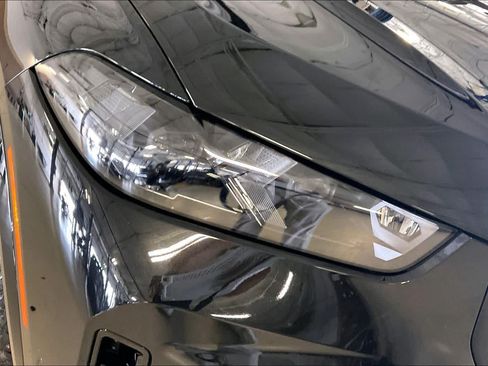 Used 2026 BMW X5 M60i AWD/4WD image 25