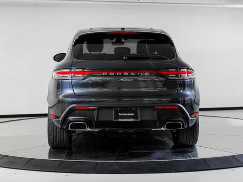 Certified 2025 Porsche Macan image 6