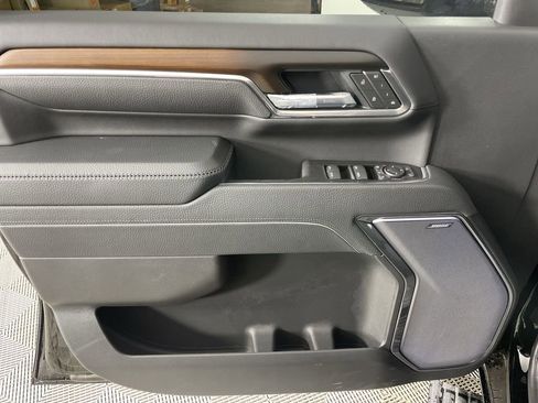 New 2025 GMC Sierra 2500 Denali w/ Denali Reserve Package image 23