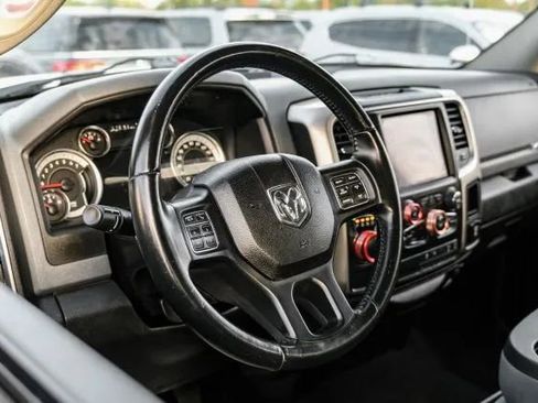 Used 2019 RAM 1500 Big Horn RWD image 15