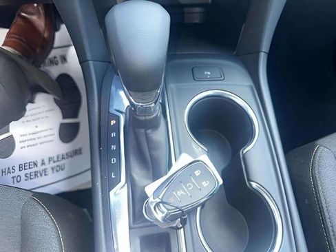 Used 2024 Chevrolet Equinox LT image 13