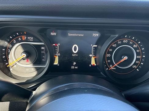 New 2025 Jeep Gladiator Sport image 15