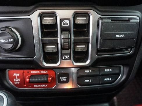 Used 2020 Jeep Wrangler Unlimited Rubicon AWD/4WD image 19