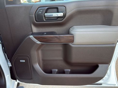 Used 2022 GMC Sierra 1500 SLT image 34