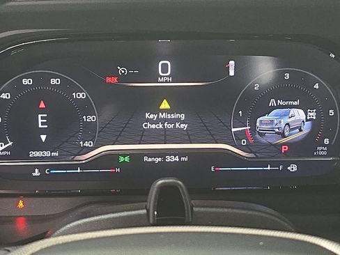 Used 2024 GMC Yukon XL Denali w/ Advanced Technology Package AWD/4WD image 17