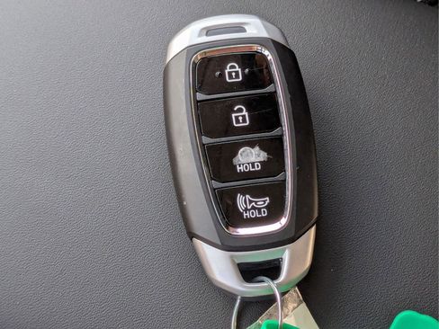 New 2025 Hyundai Venue SEL FWD image 36