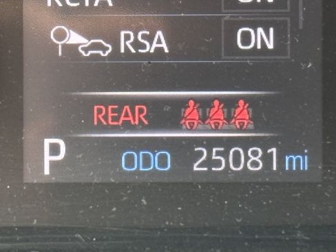 Used 2019 Toyota RAV4 XLE Premium w/ Cold Weather Package AWD/4WD image 22