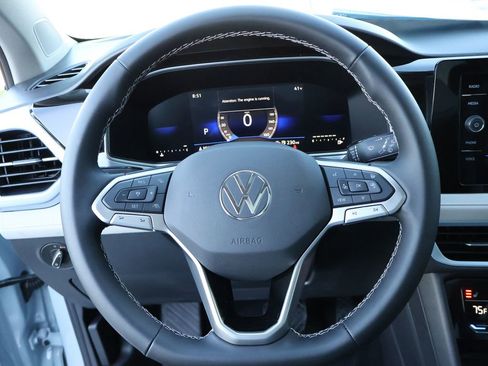 New 2026 Volkswagen Taos SE image 29