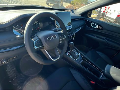 New 2026 Jeep Compass Latitude AWD/4WD image 20