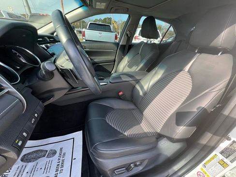 Used 2018 Toyota Camry SE w/ Audio Package image 22