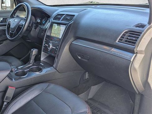 Used 2018 Ford Explorer Sport image 24