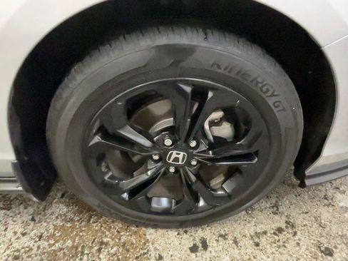 Used 2025 Honda Accord SE image 16