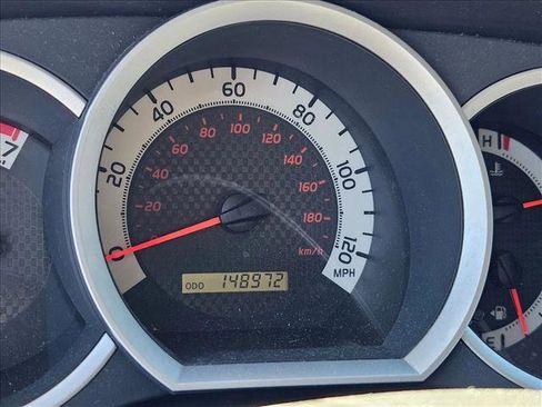 Used 2014 Toyota Tacoma PreRunner w/ SR5 Package image 7