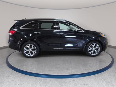 Used 2016 Kia Sorento SX FWD image 5