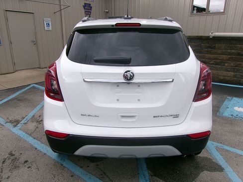 Used 2018 Buick Encore Preferred image 4