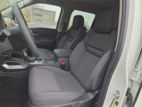 New 2026 Nissan Frontier SV AWD/4WD image 10