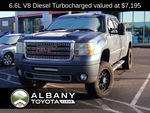 Used 2011 GMC Sierra 2500 Denali image 1