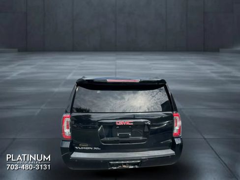 Used 2019 GMC Yukon XL SLT w/ HD Trailering Package AWD/4WD image 6