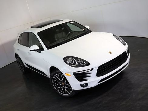 Used 2017 Porsche Macan AWD/4WD image 7