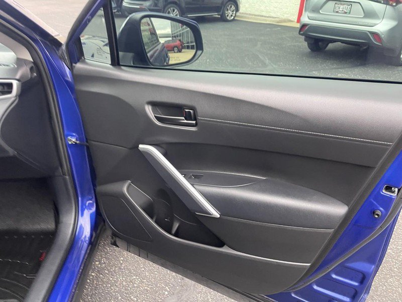 Used 2023 Toyota Corolla Cross LE w/ Moonroof Package FWD image 12