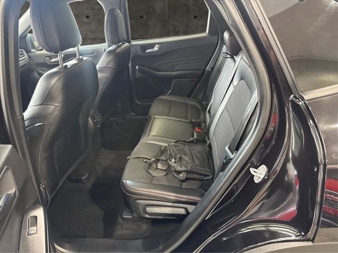 Used 2025 Ford Escape ST-Line w/ Cold Weather Package image 10