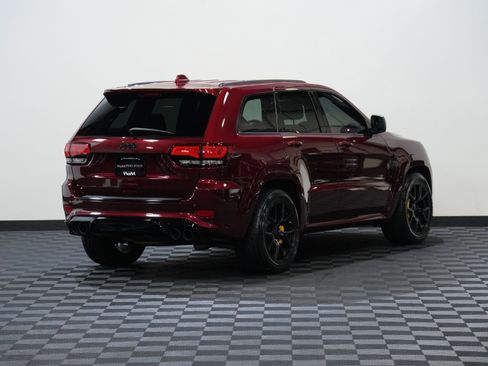 Used 2018 Jeep Grand Cherokee Trackhawk AWD/4WD image 6