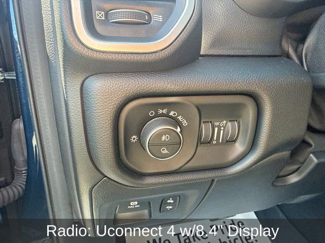 Used 2019 RAM 1500 Big Horn AWD/4WD image 12