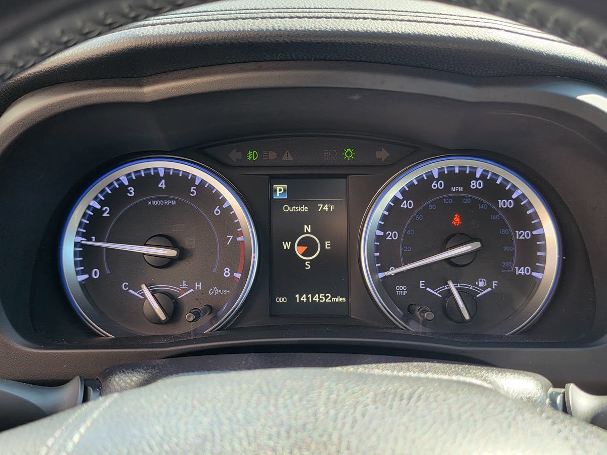 Used 2018 Toyota Highlander XLE FWD image 34